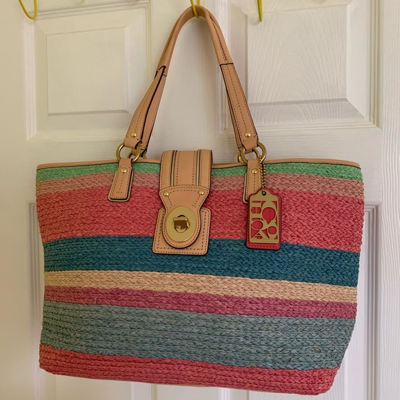 striped straw tote